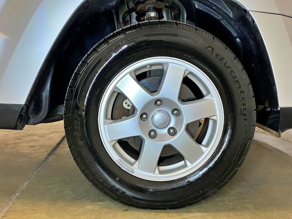 2010 Jeep Grand Cherokee 4WD 4dr Laredo - 23005296 - 47