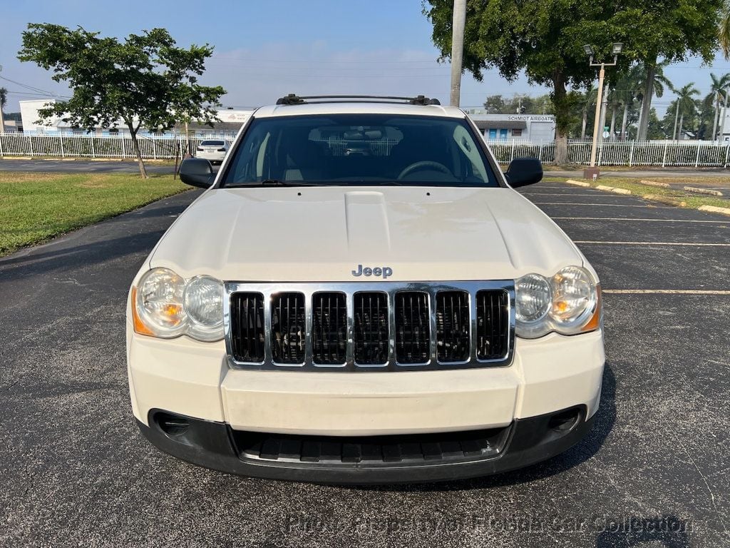 2010 Jeep Grand Cherokee Laredo 2WD - 22695884 - 12