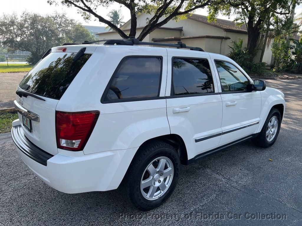 2010 Jeep Grand Cherokee Laredo 2WD - 22695884 - 29