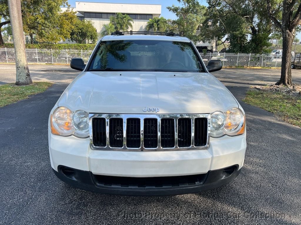 2010 Jeep Grand Cherokee Laredo 2WD - 22695884 - 32