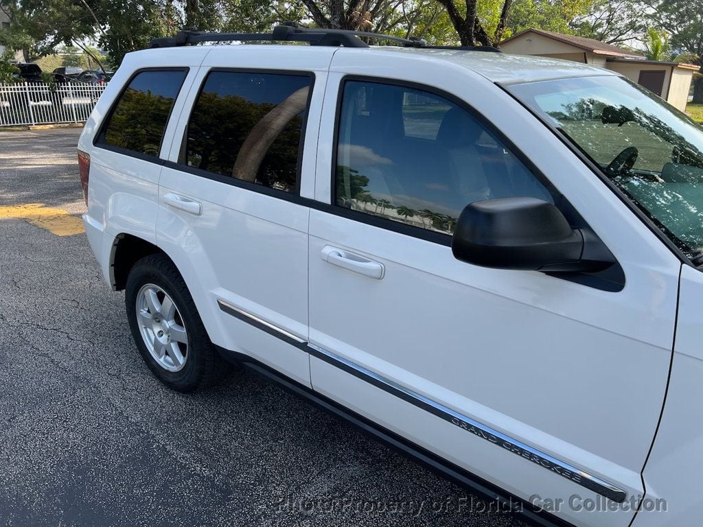 2010 Jeep Grand Cherokee Laredo 2WD - 22695884 - 34