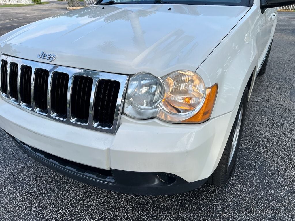 2010 Jeep Grand Cherokee Laredo 2WD - 22695884 - 41