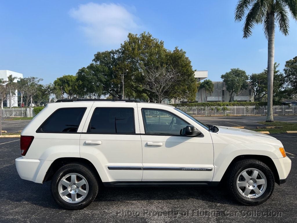 2010 Jeep Grand Cherokee Laredo 2WD - 22695884 - 5