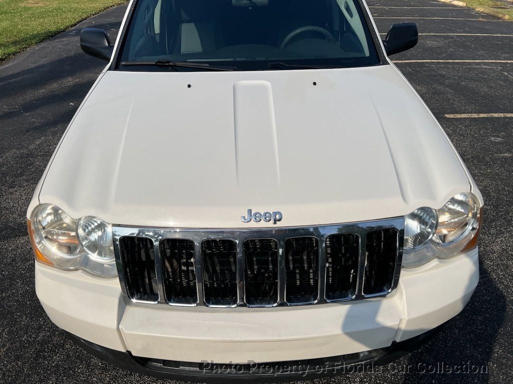 2010 Jeep Grand Cherokee Laredo 2WD - 22695884 - 94