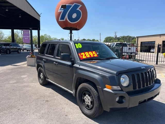 2010 Jeep Patriot FWD 4dr Latitude - 23009806 - 0