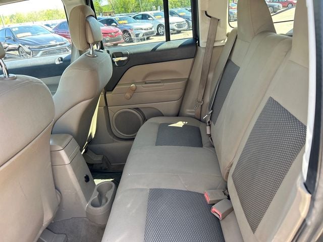 2010 Jeep Patriot FWD 4dr Latitude - 23009806 - 6