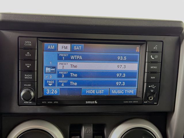 2010 Jeep Wrangler 4WD 2dr Sahara - 22986390 - 12