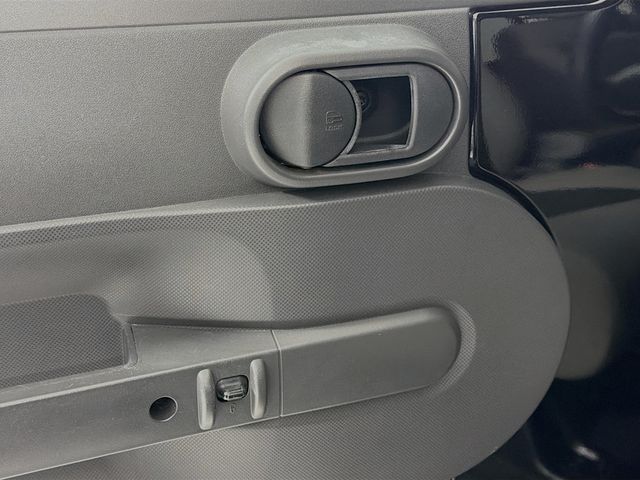 2010 Jeep Wrangler 4WD 2dr Sahara - 22986390 - 16