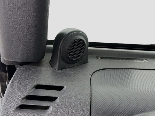 2010 Jeep Wrangler 4WD 2dr Sahara - 22986390 - 17