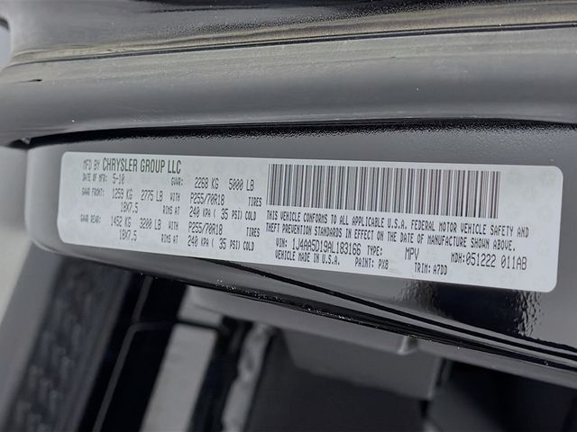 2010 Jeep Wrangler 4WD 2dr Sahara - 22986390 - 32