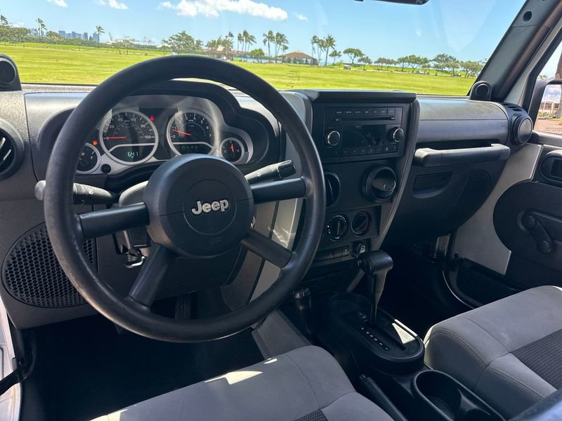 2010 Jeep Wrangler 4WD 2dr Sport - 22999855 - 13
