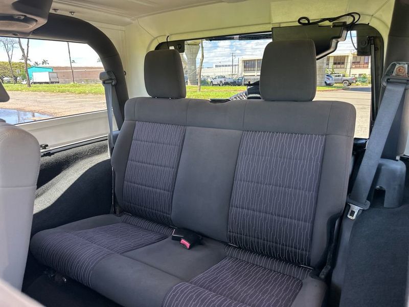 2010 Jeep Wrangler 4WD 2dr Sport - 22999855 - 14