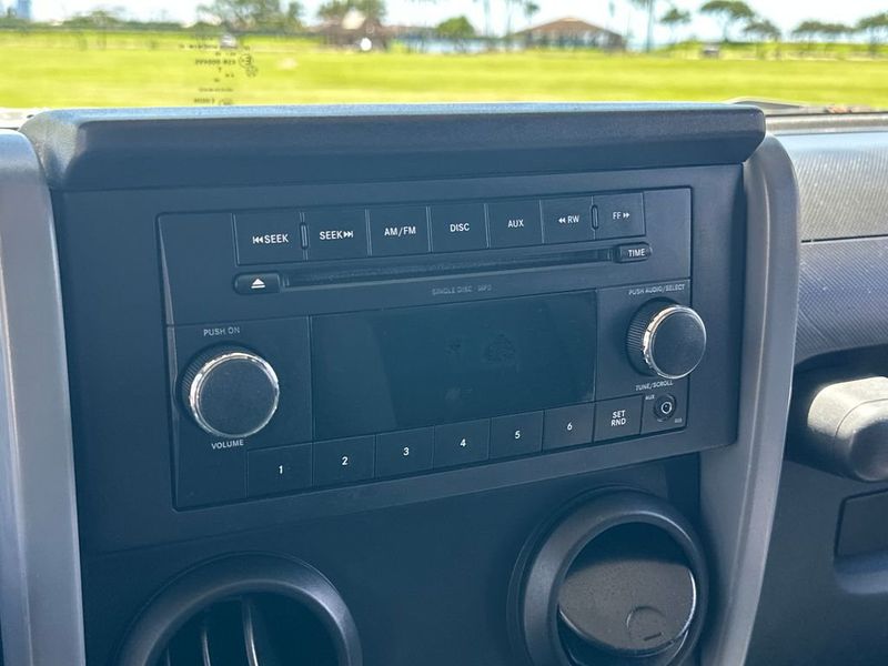 2010 Jeep Wrangler 4WD 2dr Sport - 22999855 - 15