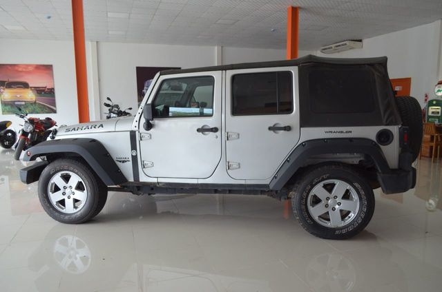 2010 Jeep Wrangler Automatico y Solo 69 Mil kms - 19683945 - 2