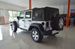 2010 Jeep Wrangler Automatico y Solo 69 Mil kms - 19683945 - 3