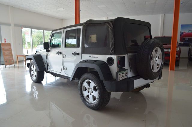 2010 Jeep Wrangler Automatico y Solo 69 Mil kms - 19683945 - 3