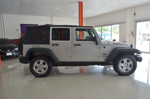 2010 Jeep Wrangler Automatico y Solo 69 Mil kms - 19683945 - 6