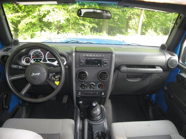 2010 Jeep Wrangler SPORT-PKG, LOW MI, SURF-BLUE, 6-SPD w/ HARDTOP. A MUST-SEE! - 23023201 - 21