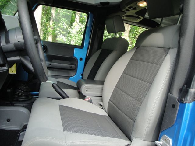 2010 Jeep Wrangler SPORT-PKG, LOW MI, SURF-BLUE, 6-SPD w/ HARDTOP. A MUST-SEE! - 23023201 - 28