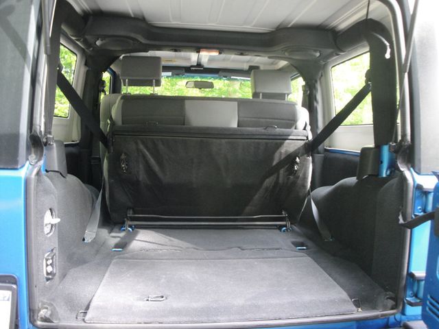 2010 Jeep Wrangler SPORT-PKG, LOW MI, SURF-BLUE, 6-SPD w/ HARDTOP. A MUST-SEE! - 23023201 - 31