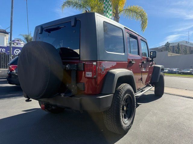 2010 Jeep Wrangler Unlimited 4WD 4dr Rubicon - 22969601 - 10