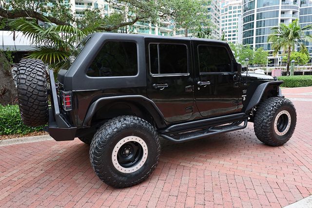 2010 Jeep Wrangler Unlimited 4WD 4dr Rubicon - 23005868 - 18