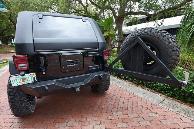 2010 Jeep Wrangler Unlimited 4WD 4dr Rubicon - 23005868 - 21