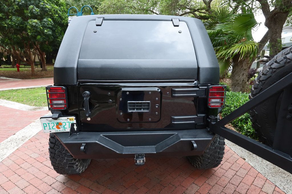 2010 Jeep Wrangler Unlimited 4WD 4dr Rubicon - 23005868 - 22