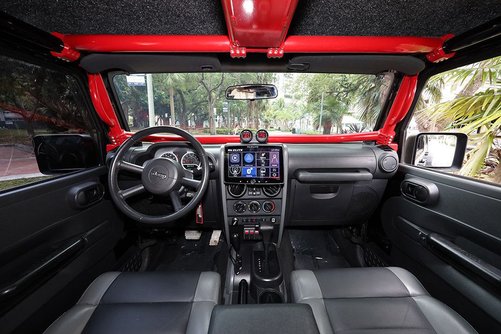 2010 Jeep Wrangler Unlimited 4WD 4dr Rubicon - 23005868 - 41