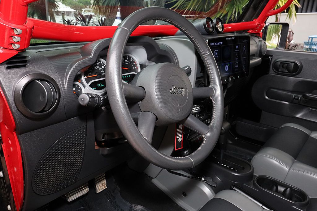 2010 Jeep Wrangler Unlimited 4WD 4dr Rubicon - 23005868 - 43