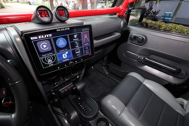 2010 Jeep Wrangler Unlimited 4WD 4dr Rubicon - 23005868 - 46