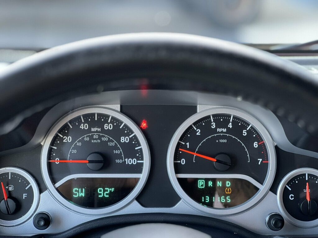 2010 Jeep Wrangler Unlimited 4WD 4dr Sport - 23045874 - 13