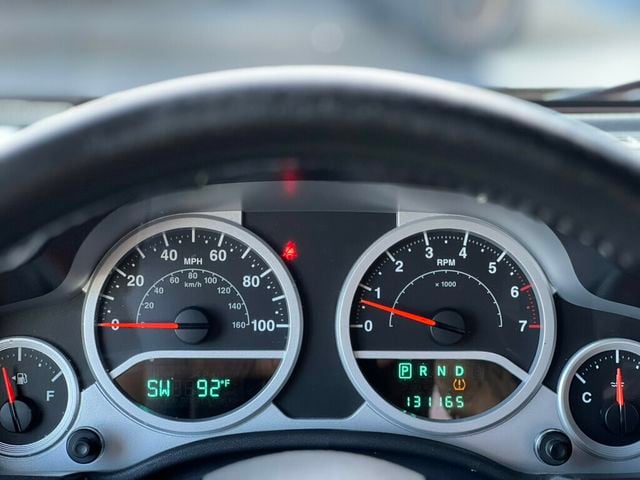 2010 Jeep Wrangler Unlimited 4WD 4dr Sport - 23045874 - 13