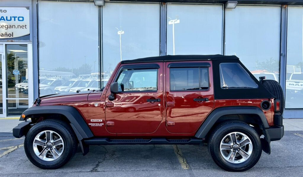 2010 Jeep Wrangler Unlimited 4WD 4dr Sport - 23045874 - 21