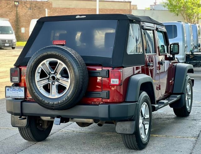 2010 Jeep Wrangler Unlimited 4WD 4dr Sport - 23045874 - 24