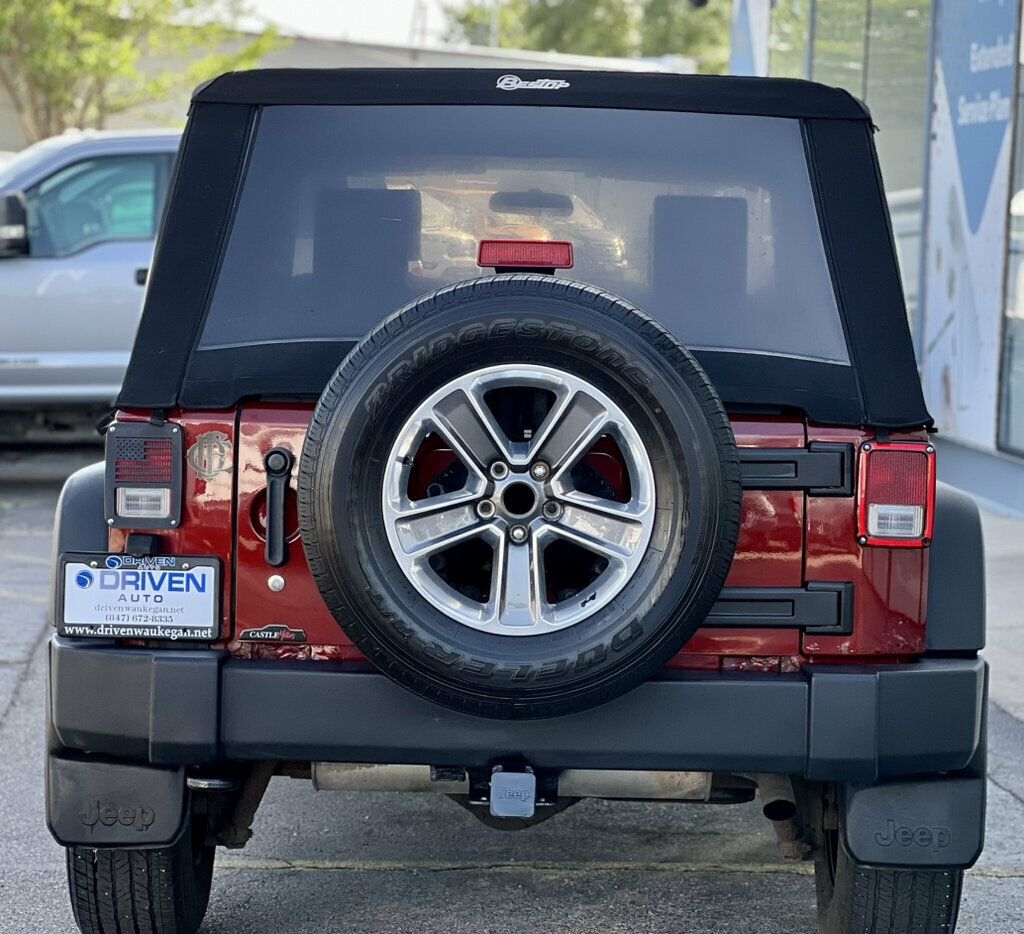 2010 Jeep Wrangler Unlimited 4WD 4dr Sport - 23045874 - 3