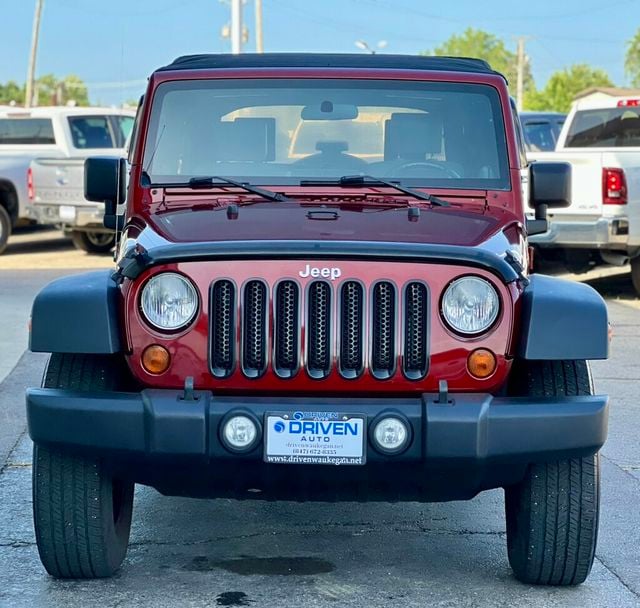 2010 Jeep Wrangler Unlimited 4WD 4dr Sport - 23045874 - 5