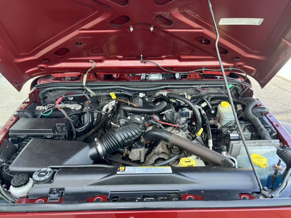 2010 Jeep Wrangler Unlimited 4WD 4dr Sport - 23045874 - 7