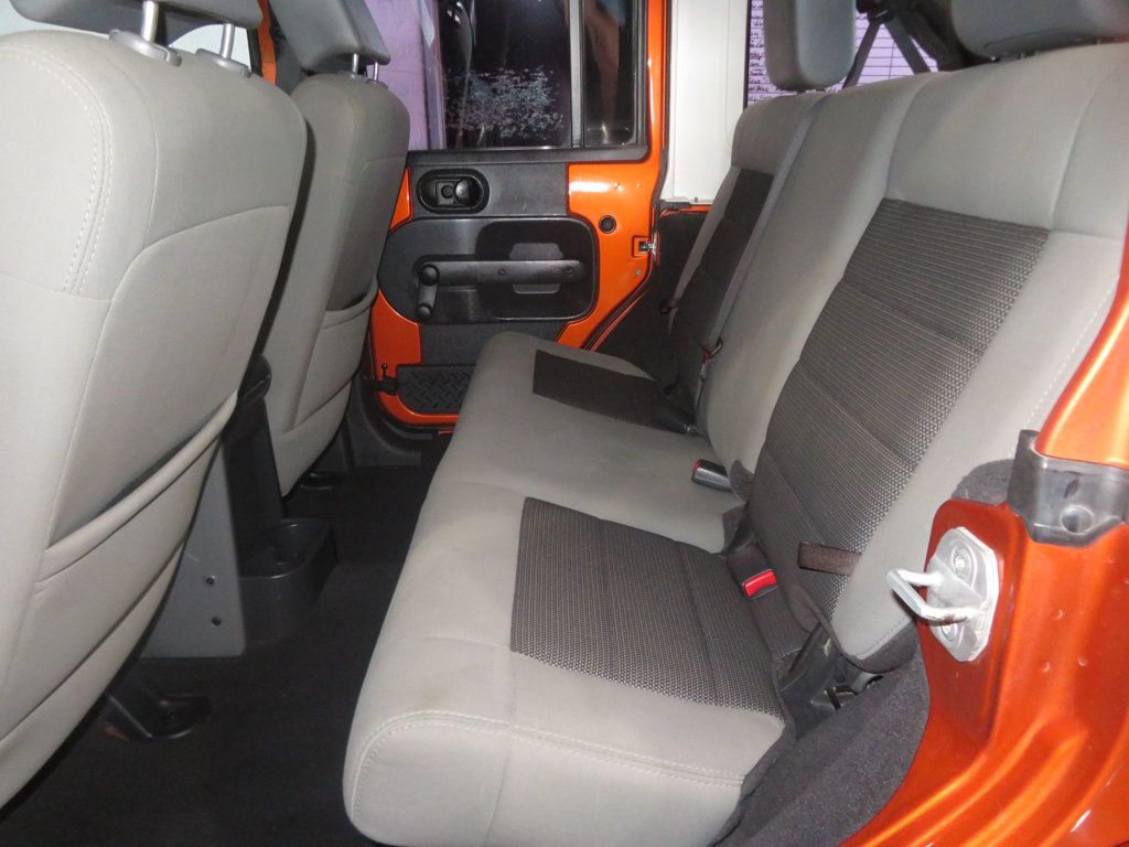 2010 Jeep Wrangler Unlimited UNLIMITED SPORT 1OWNER AZ JEEP EXTAR CLEAN GREAT COLOR  - 22998588 - 22