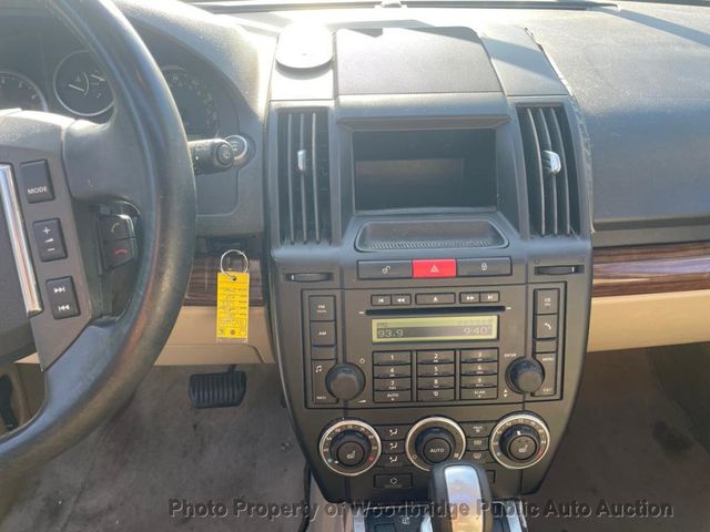 2010 Land Rover LR2 AWD 4dr HSE - 23093237 - 5