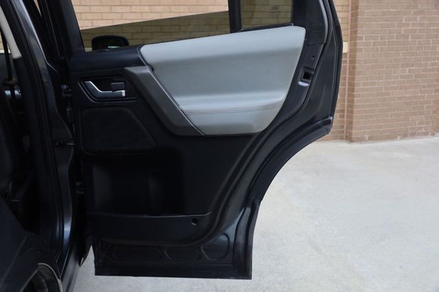 2010 Land Rover LR2 HSE - 23074100 - 24