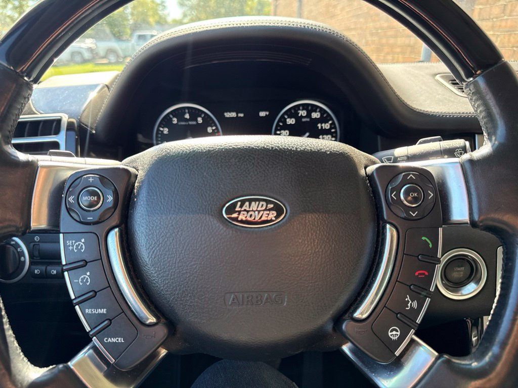 2010 Land Rover Range Rover 4WD 4dr HSE LUX - 23091549 - 11