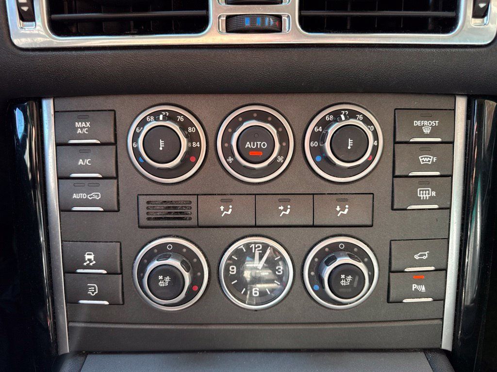2010 Land Rover Range Rover 4WD 4dr HSE LUX - 23091549 - 16