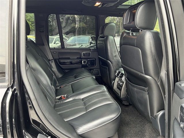 2010 Land Rover Range Rover HSE photo 20