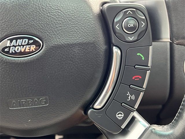 2010 Land Rover Range Rover HSE photo 26