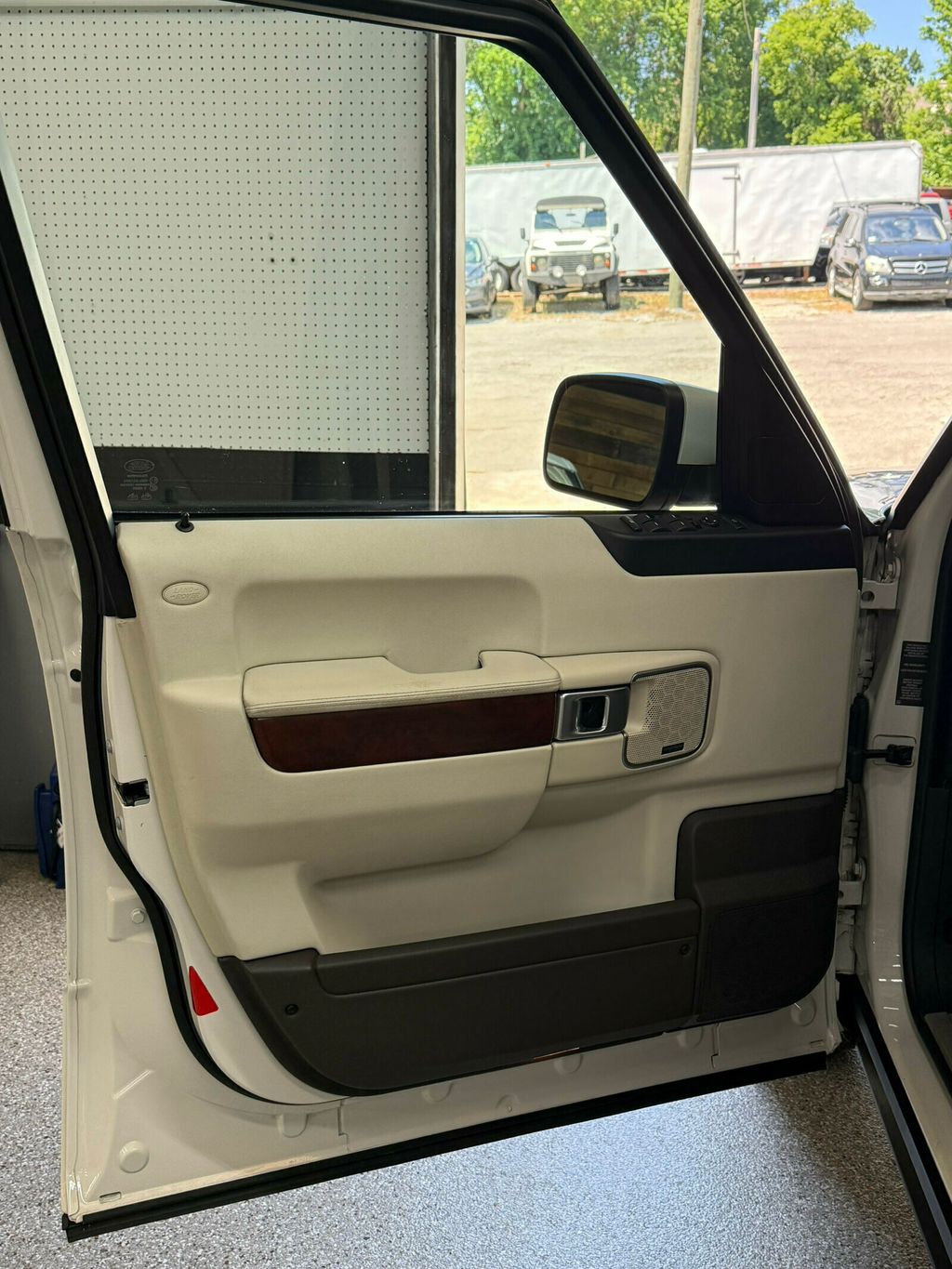 2010 Land Rover Range Rover HSE, Only 78,000 Miles, Alaska White, Arabica Brown Leather - 23036904 - 11