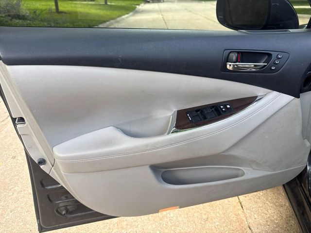 2010 Lexus ES 350 4dr Sedan - 23047086 - 8