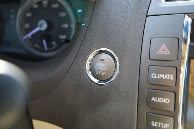 2010 Lexus ES 350 4dr Sedan - 22936819 - 11