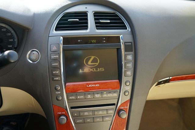 2010 Lexus ES 350 4dr Sedan - 22936819 - 7