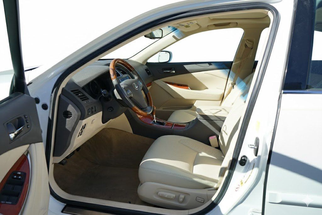 2010 Lexus ES 350 STARFIRE PERAL WHITE! NAVIGATION! REAR CAMERA! LOW MILES & CLEAN - 22936819 - 12